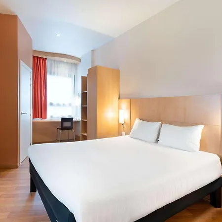 Ibis Madrid Centro Las Ventas Exterior photo