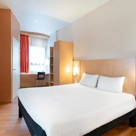 Ibis Madrid Centro Las Ventas Exterior photo