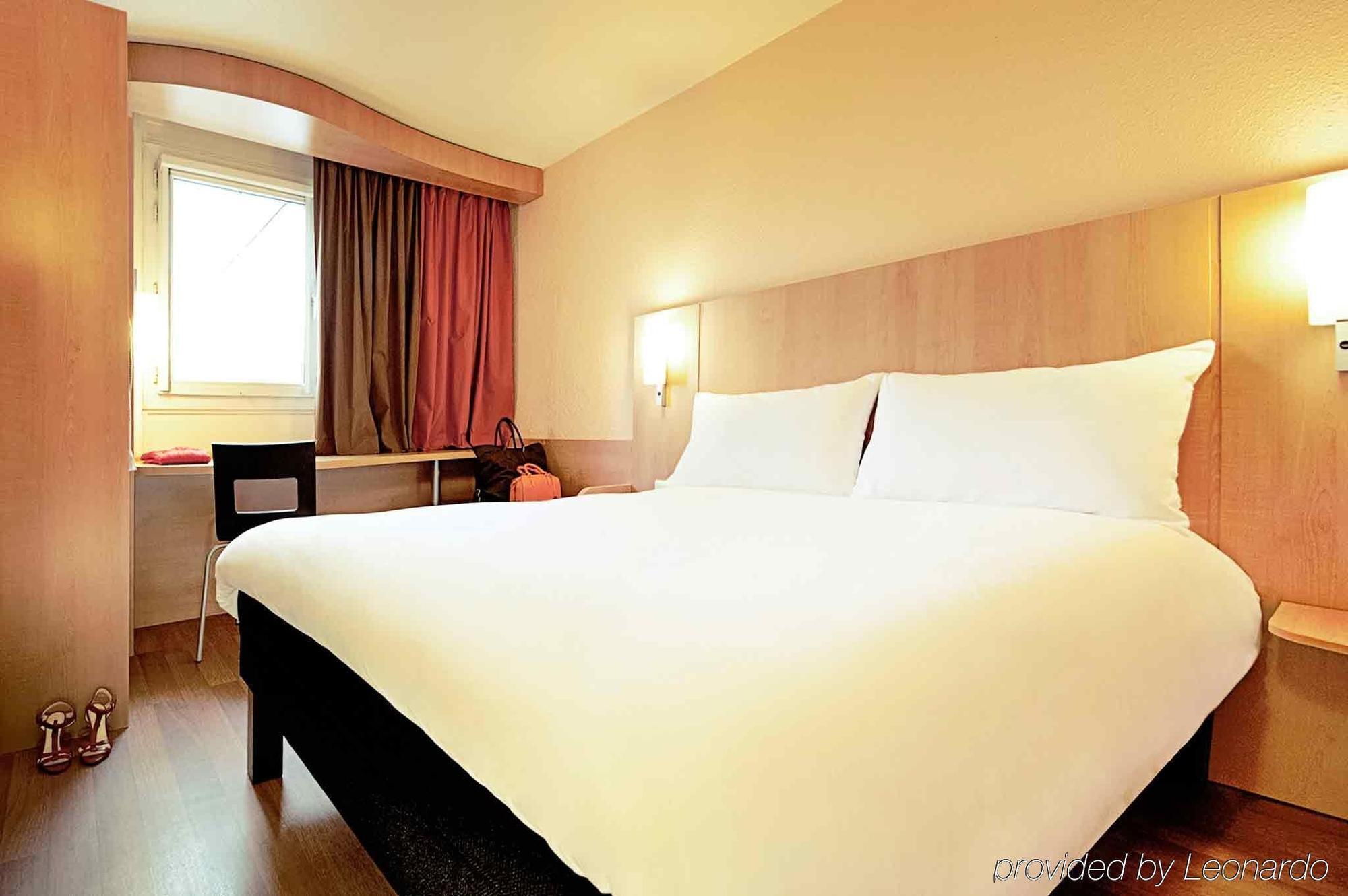 Ibis Centro Ventas 2*